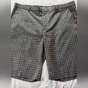 CAVI Men's Dress Shorts. Size 40. Hook/Bar-Zipper Closure.
